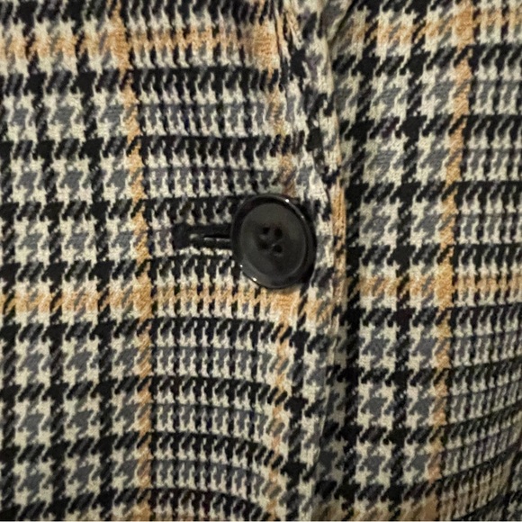 Stylish and professional blazer. Size L. - Picture 3 of 3